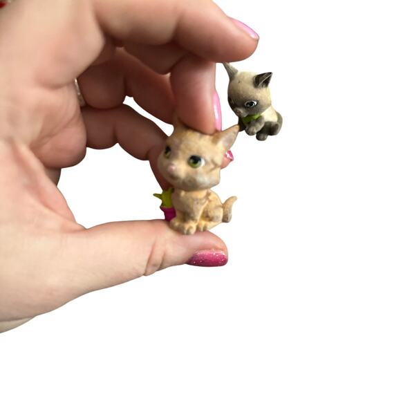 Kitty in my pocket set of 3 toy figures - Picture 5 of 7